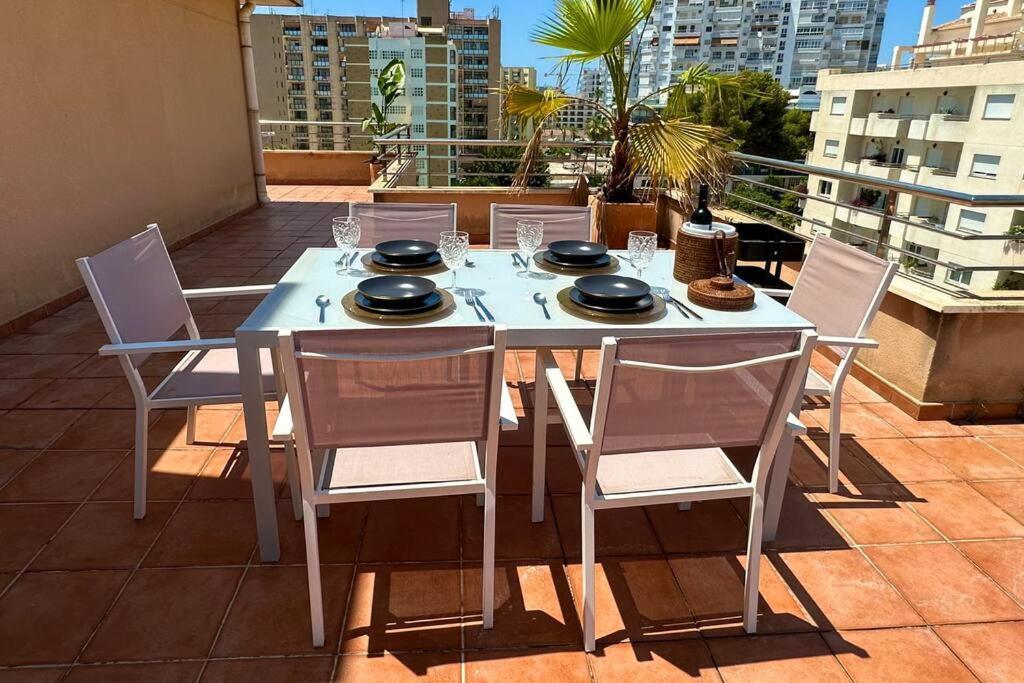 Atico Puerto Marina 2 Hab Con Piscina, 500M De La Plata Apartment Torremolinos Exterior photo