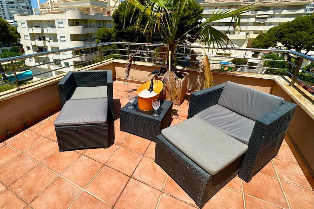 Atico Puerto Marina 2 Hab Con Piscina, 500M De La Plata Apartment Torremolinos Exterior photo